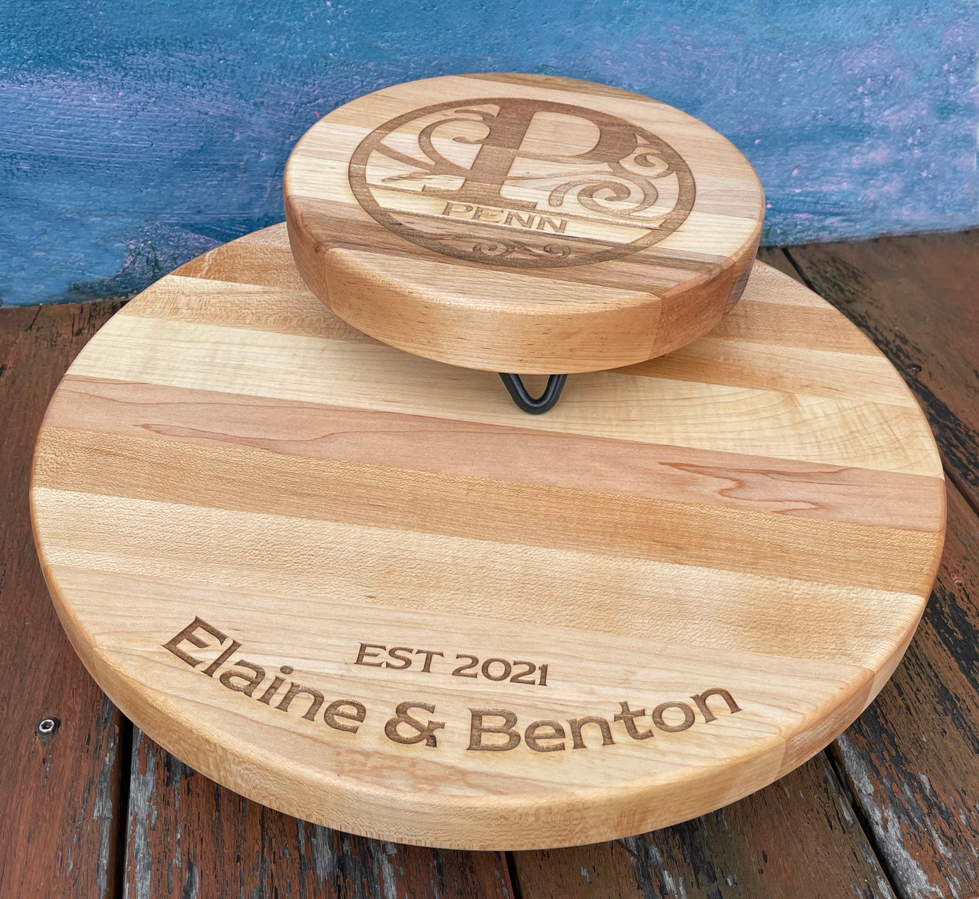 Personalized Round Cutting Board Set